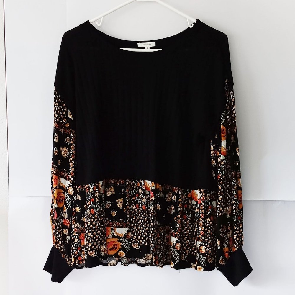 MAURICES Black Fall Floral Ribbed Tunic Size M